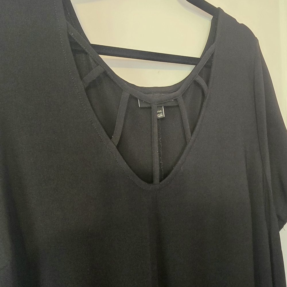 Lane Bryant Long Black High Low Dress with Sunburst Cutout V Neck Plus - Picture 5 of 5